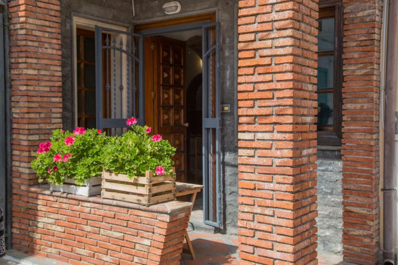 La Casa Di Iside A Mare Apartamento Catania Exterior foto